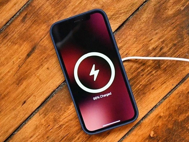 岑巩苹果手机维修分享iPhone 12可以随便充电吗 